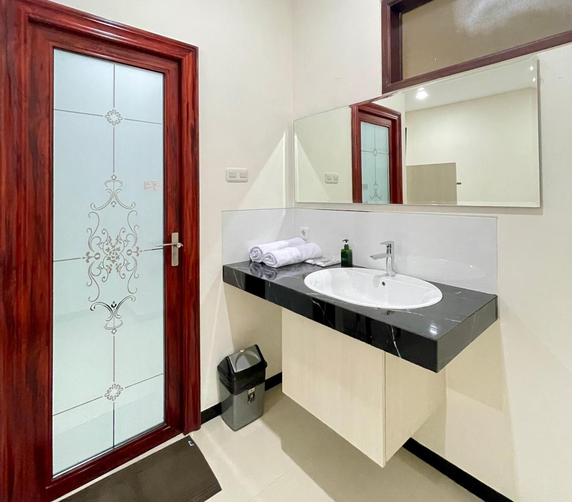 Kawa Living Hotel Krukah Ngoại thất bức ảnh